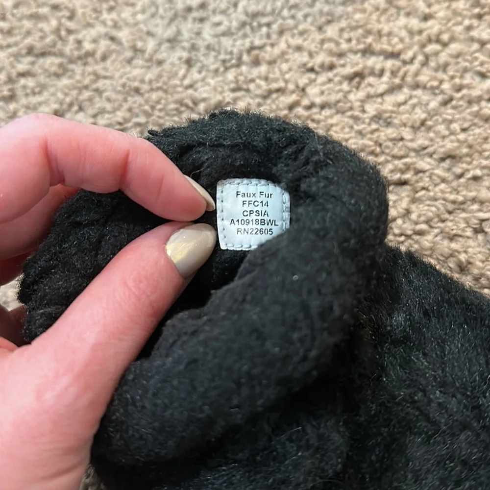 Acorn faux fur
